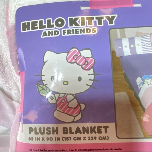 Hello Kitty and Friends Throw Plush Blanket bedspread brand new! - Picture 6 of 7